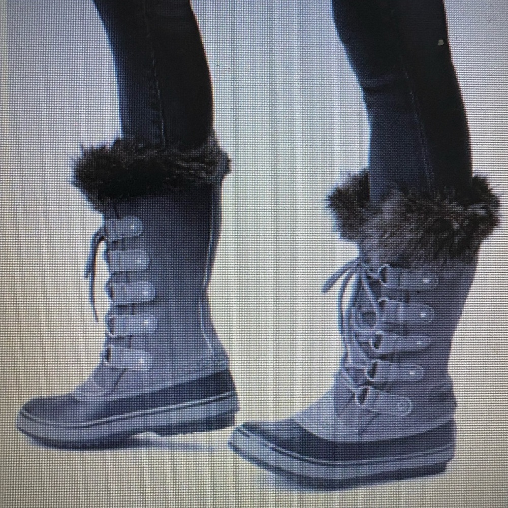 Women's SOREL Joan of Artic Waterproof Boots- WORN ONCE